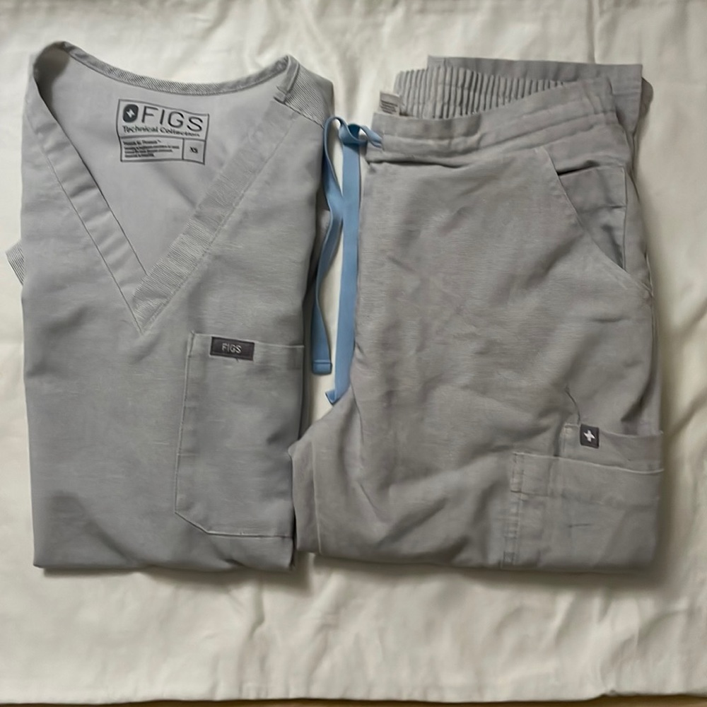 Figs Scrub Set -space gray